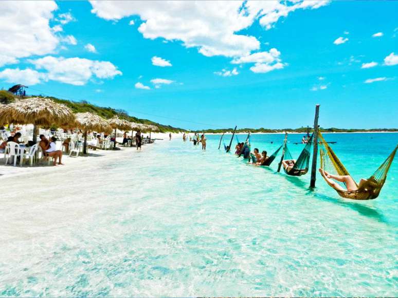 rede-na-praia-delta-do-parnaiba-marlei-turismo-marleiturismo.jpg